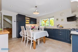 Kitchen- click for photo gallery